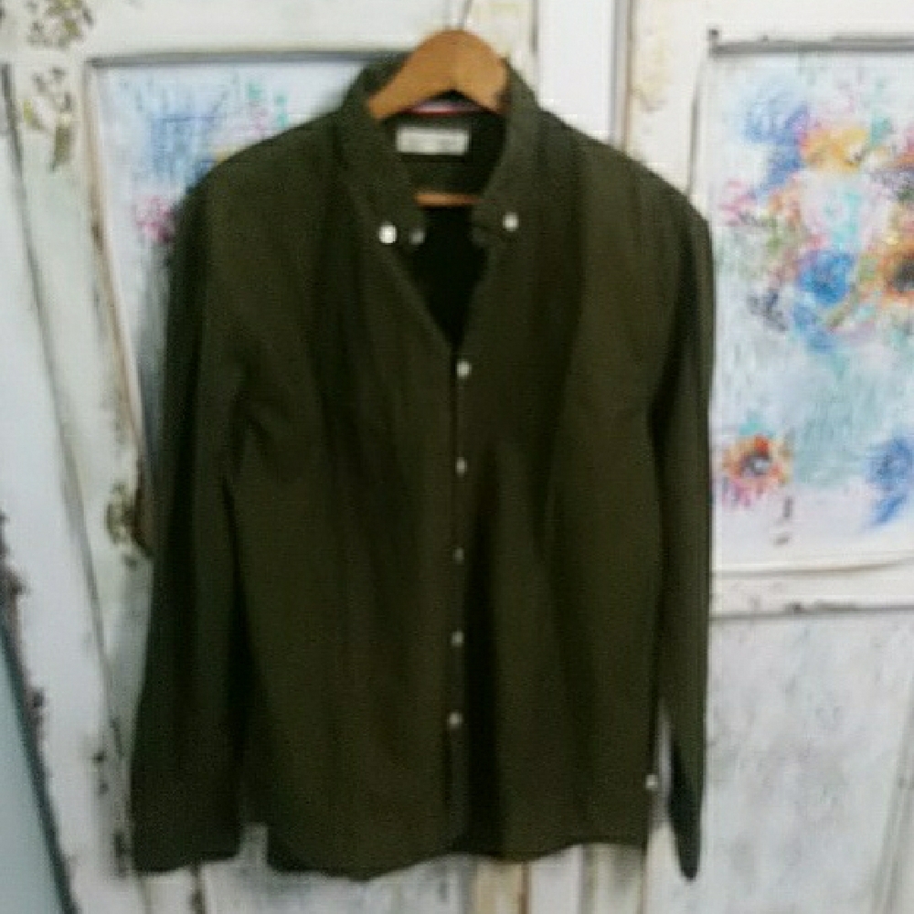 Celio Olive Green Button-Up Shirt